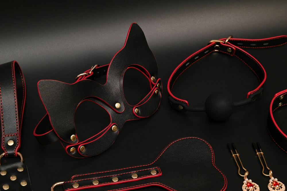 SMD Autorite Totale – Premium BDSM Bondage & Restraint Set 8 Accessories, Πλήρες BDSM Set με 8 Accessories, Black/Red/Gold